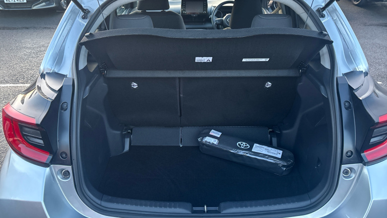 Toyota Yaris 1.5 Hybrid Design 5dr CVT Hybrid Hatchback